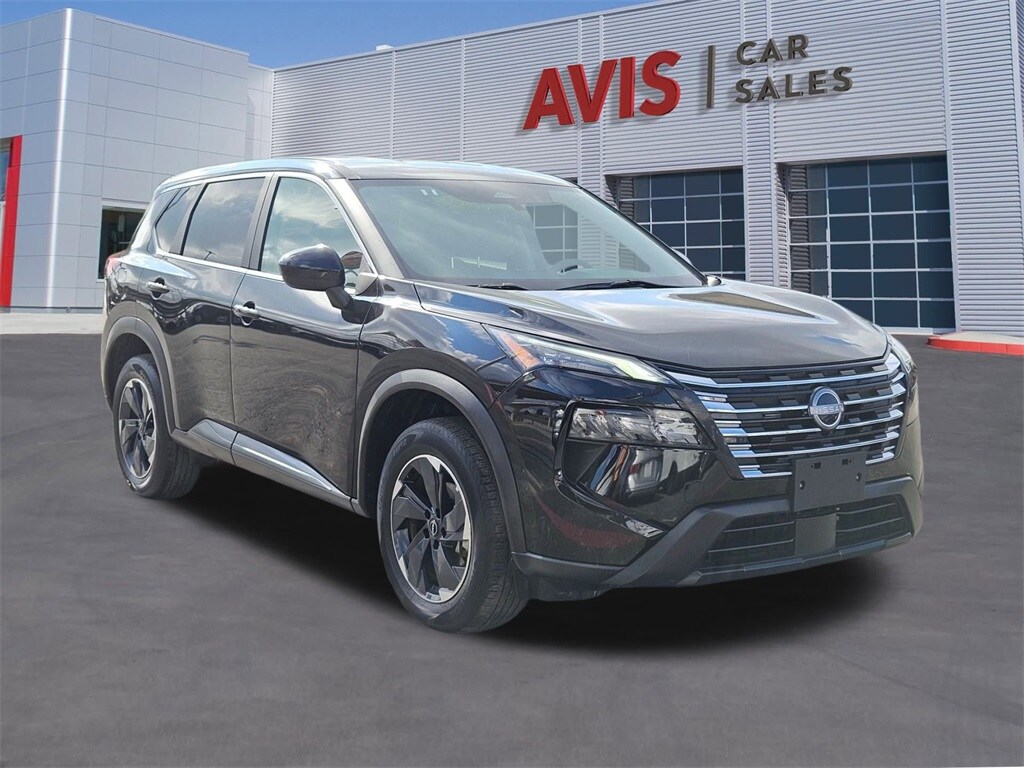 2024 Nissan Rogue SV photo 2