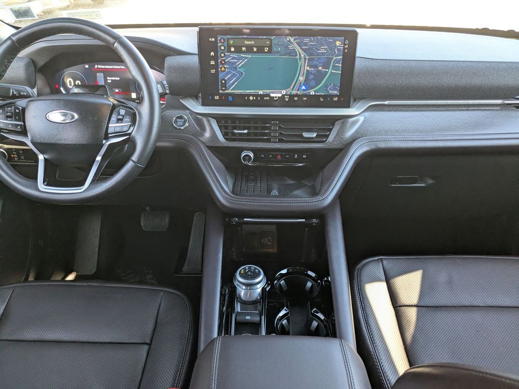 Thumbnail: 2025 Ford Explorer - 29