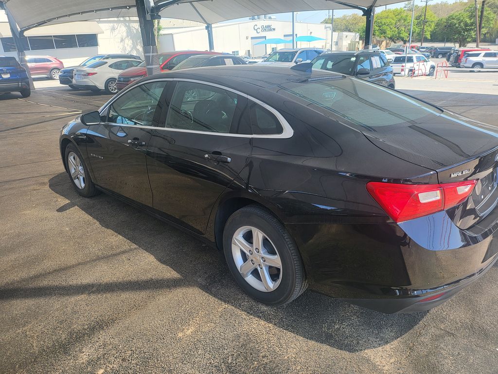 Thumbnail: 2024 Chevrolet Malibu - 10