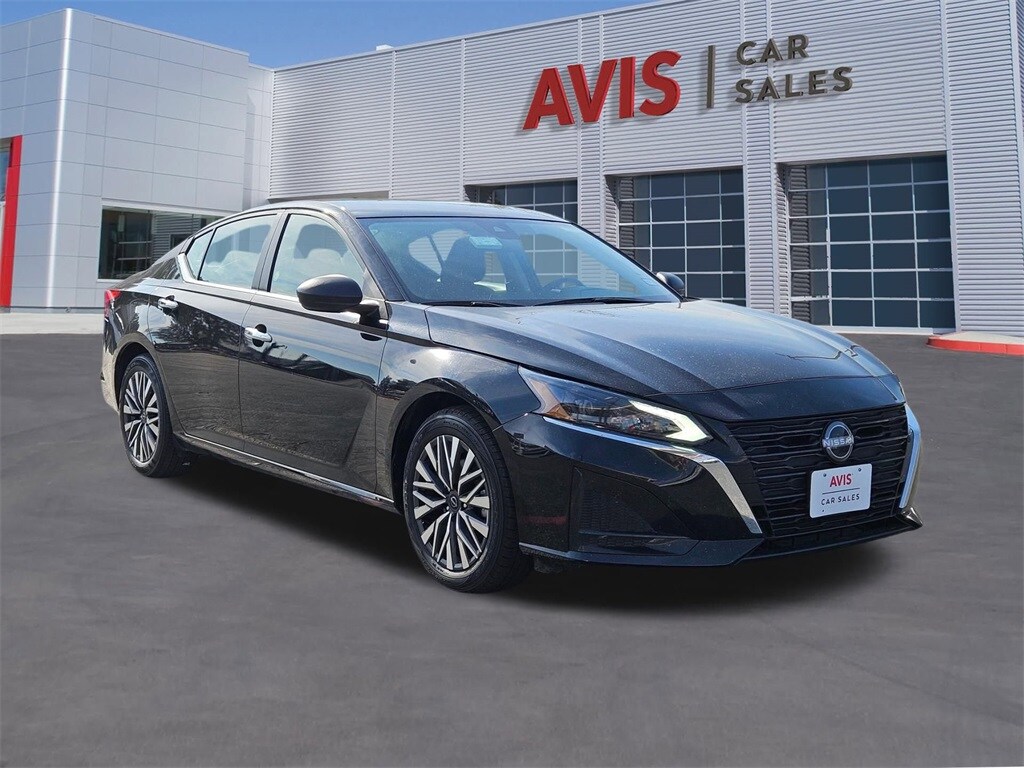 2024 Nissan Altima 2.5 SV photo 3