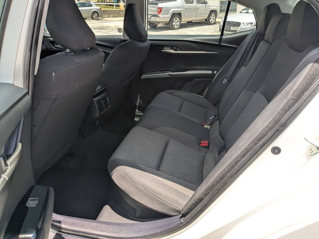 Thumbnail: 2025 Toyota Camry - 23