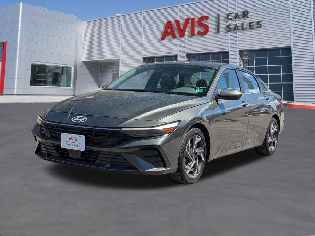 Thumbnail: 2025 Hyundai Elantra - 1