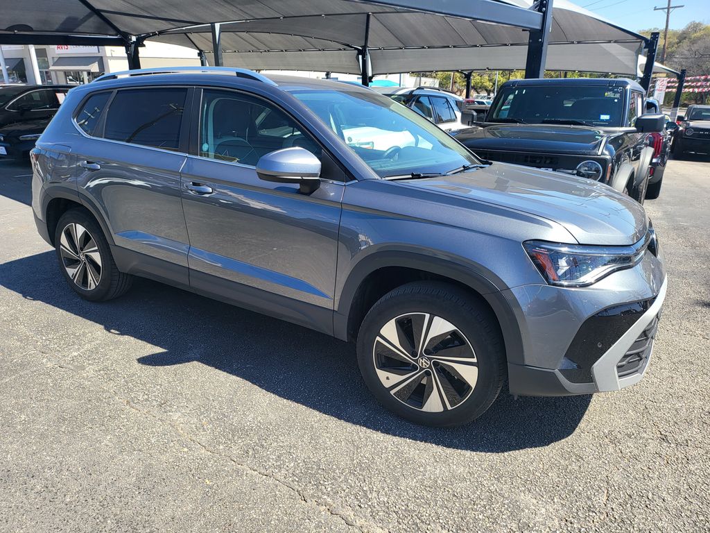 Thumbnail: 2025 Volkswagen Taos - 4