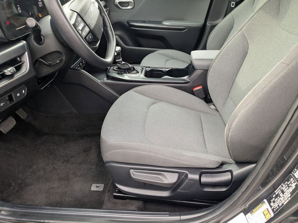 Thumbnail: 2025 Kia K4 - 11