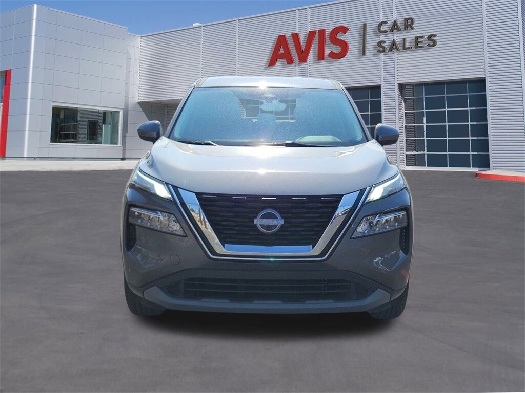 2023 Nissan Rogue SV photo 2
