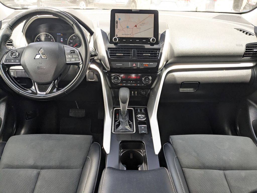 Thumbnail: 2025 Mitsubishi Eclipse Cross - 25