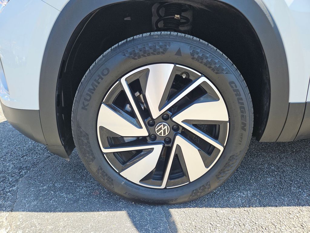 Thumbnail: 2025 Volkswagen Atlas - 29