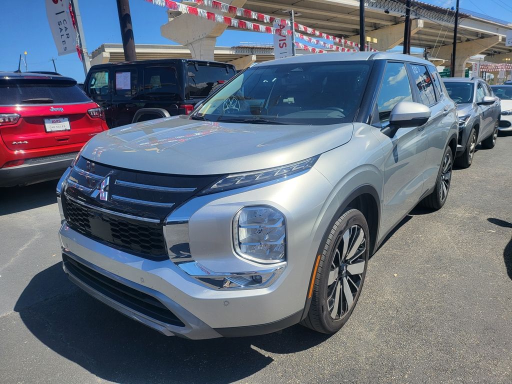 Thumbnail: 2025 Mitsubishi Outlander - 1