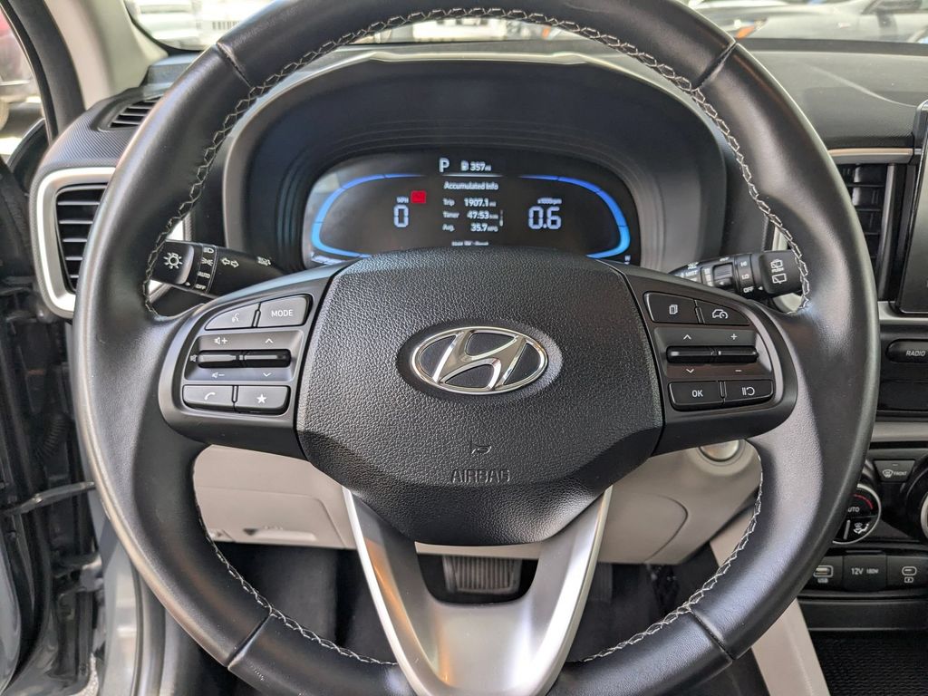 Thumbnail: 2025 Hyundai Venue - 16