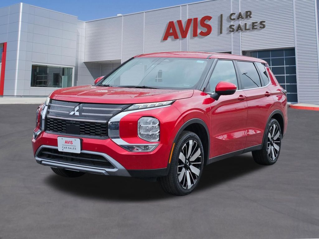 Thumbnail: 2025 Mitsubishi Outlander - 1