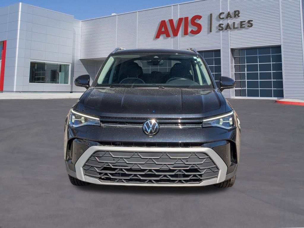 Thumbnail: 2025 Volkswagen Taos - 10