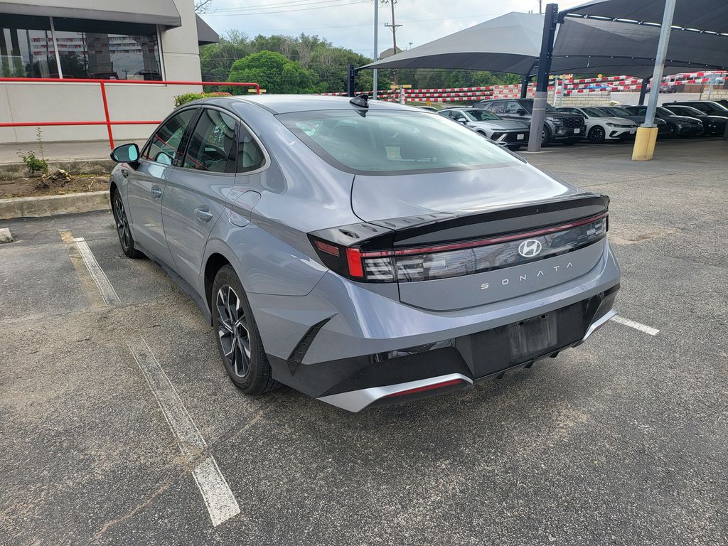 Thumbnail: 2025 Hyundai Sonata - 10