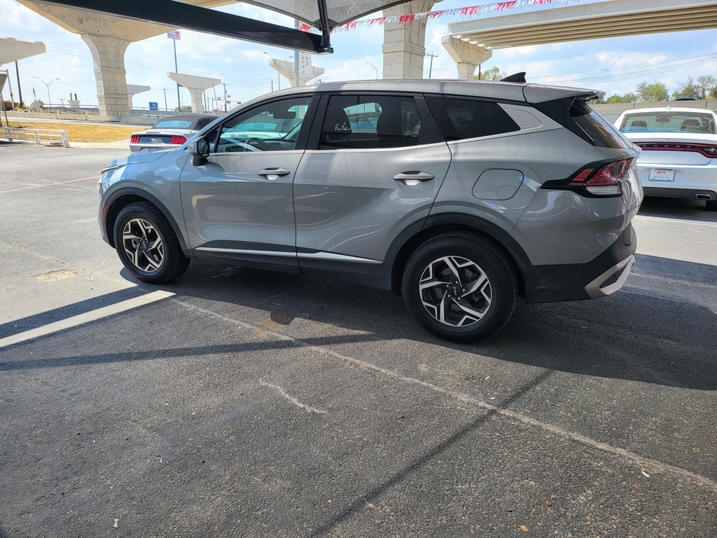 Thumbnail: 2024 Kia Sportage - 6