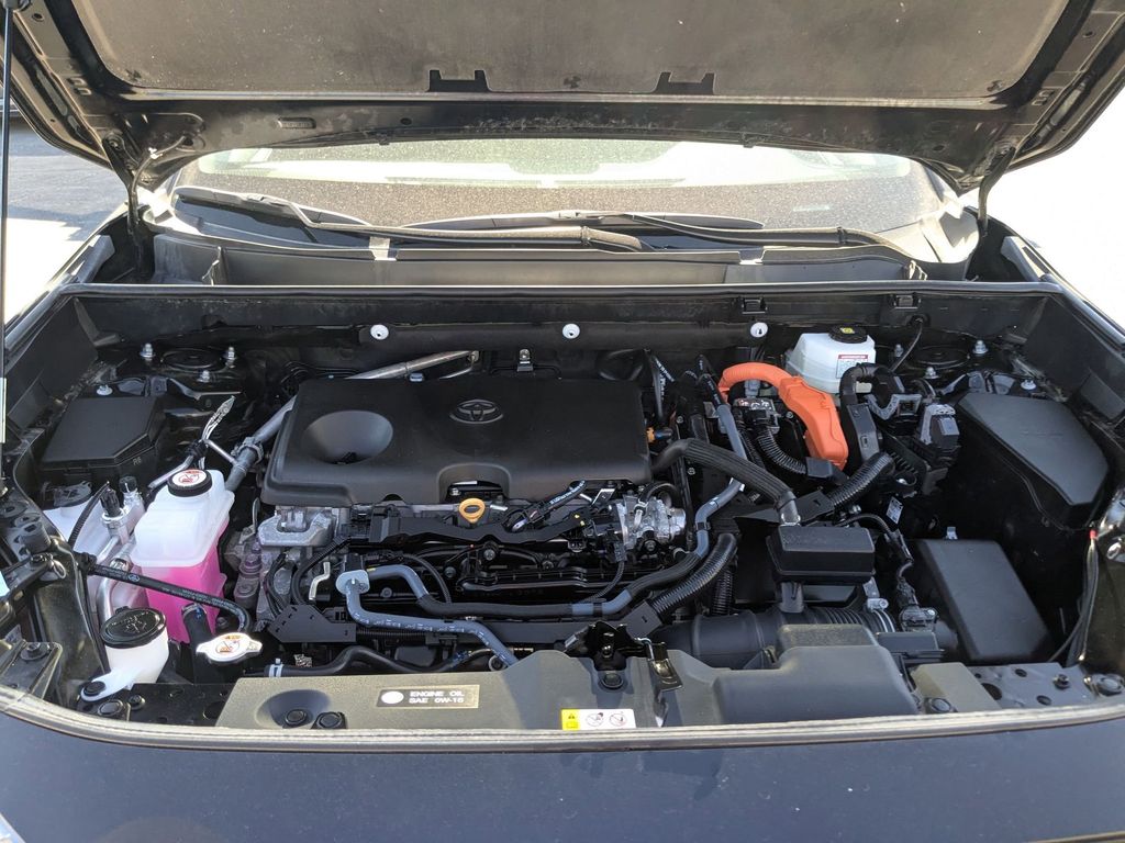 Thumbnail: 2025 Toyota RAV4 - 27