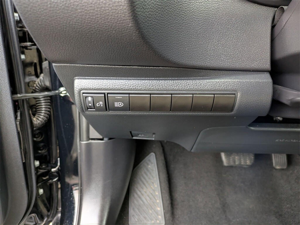 2024 Toyota Corolla LE 22