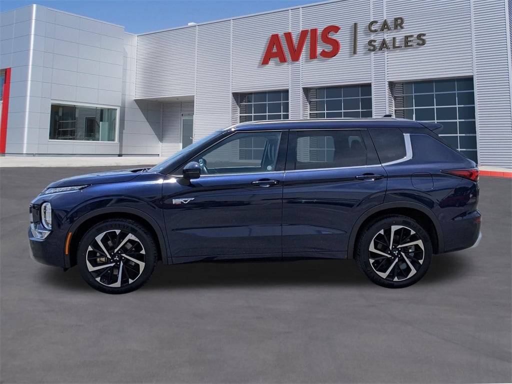 2023 Mitsubishi Outlander SEL 2