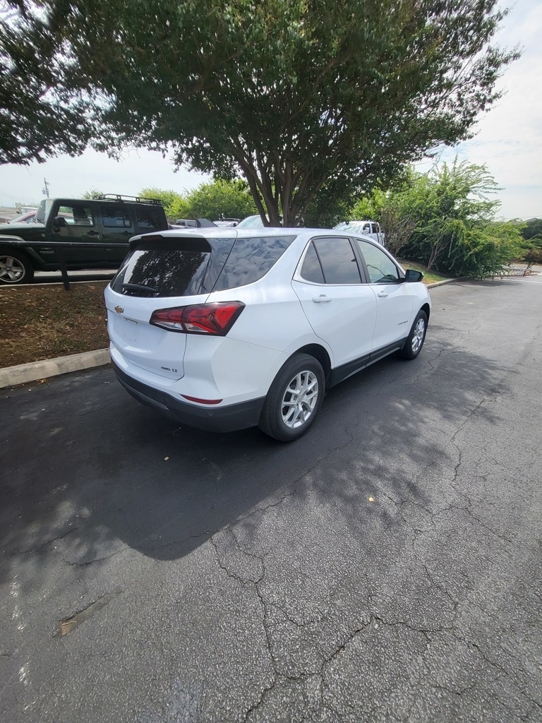 Thumbnail: 2024 Chevrolet Equinox - 8