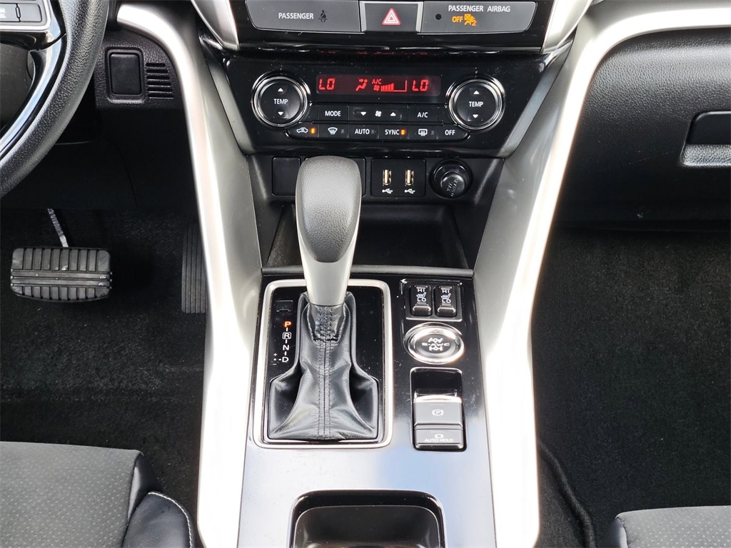 Thumbnail: 2024 Mitsubishi Eclipse Cross - 21