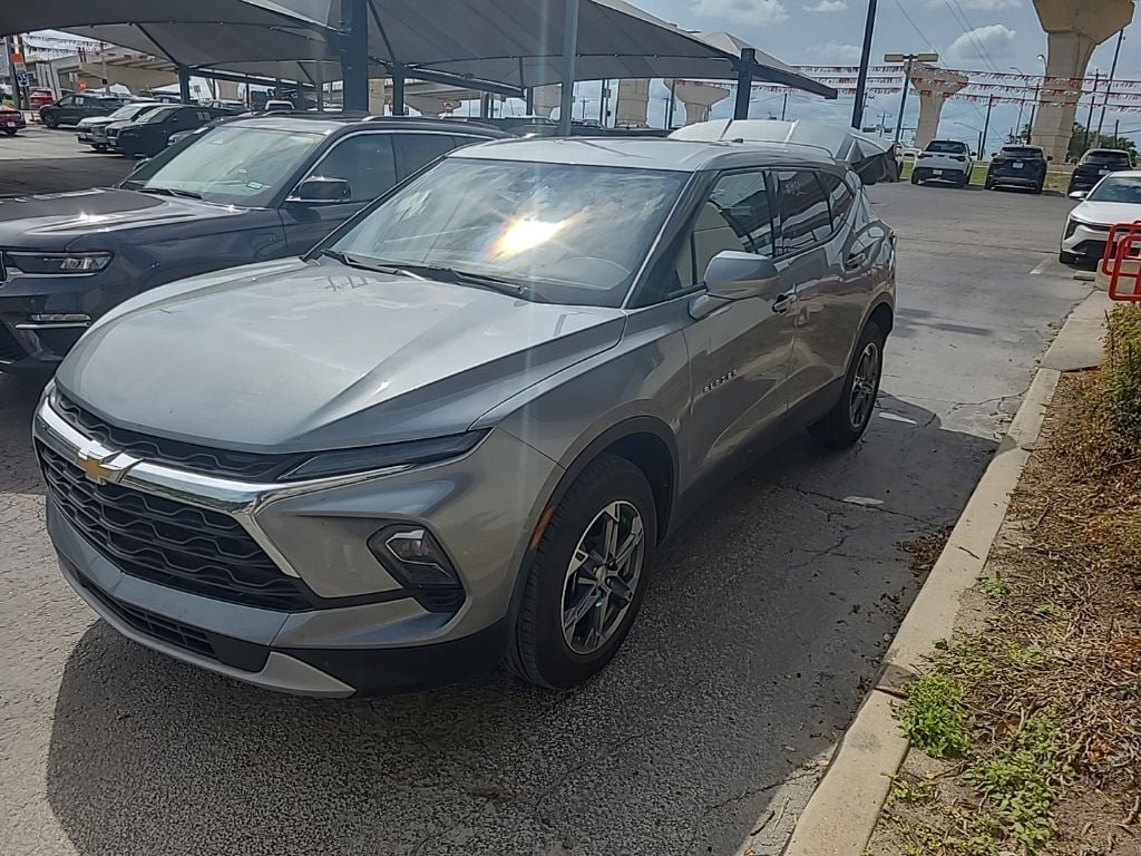 2025 Chevrolet Blazer's photo