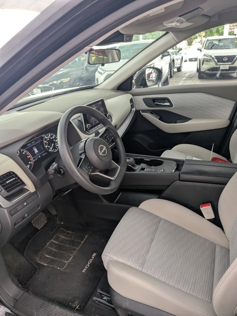 Thumbnail: 2023 Nissan Rogue - 4