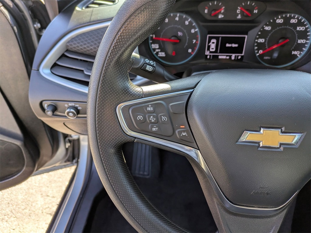 Thumbnail: 2023 Chevrolet Malibu - 19