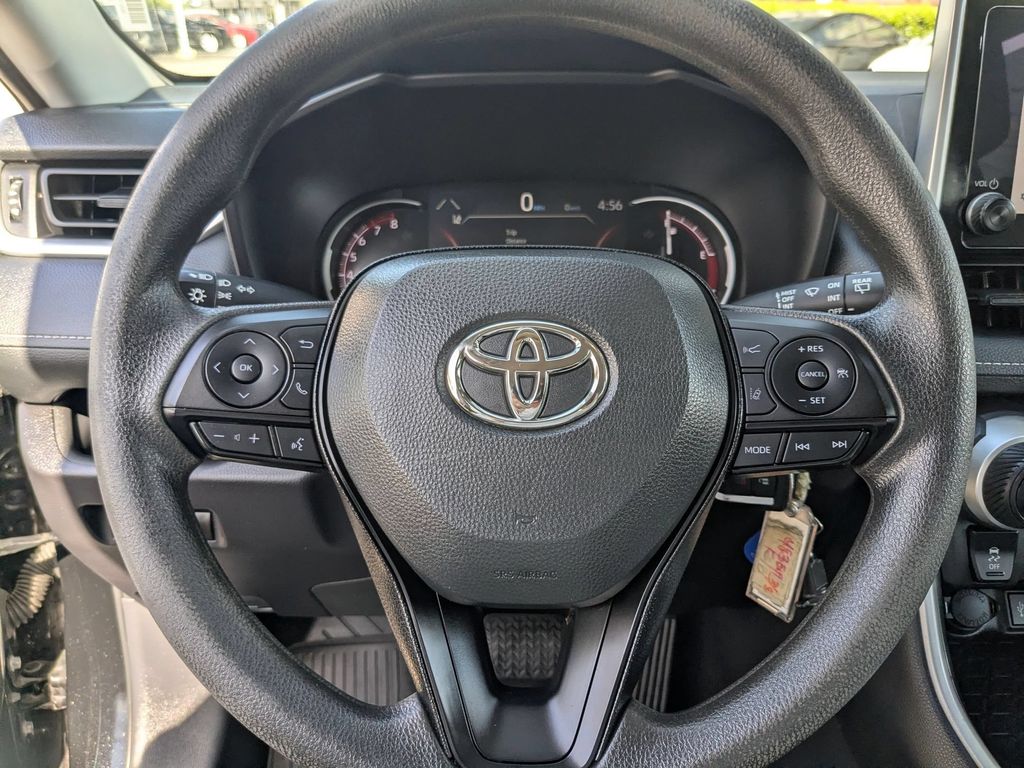 Thumbnail: 2025 Toyota RAV4 - 16