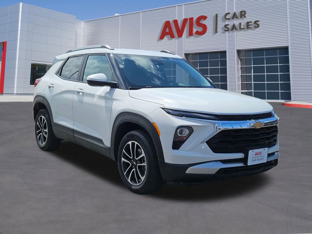 Thumbnail: 2025 Chevrolet TrailBlazer - 9