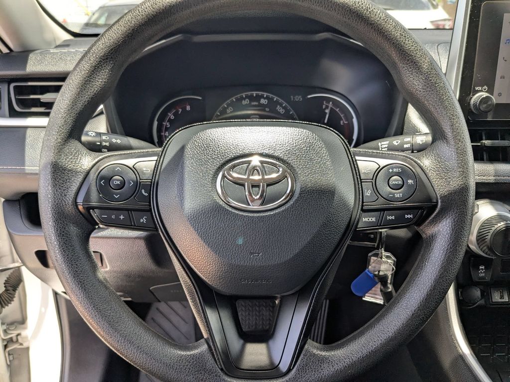 Thumbnail: 2025 Toyota RAV4 - 16