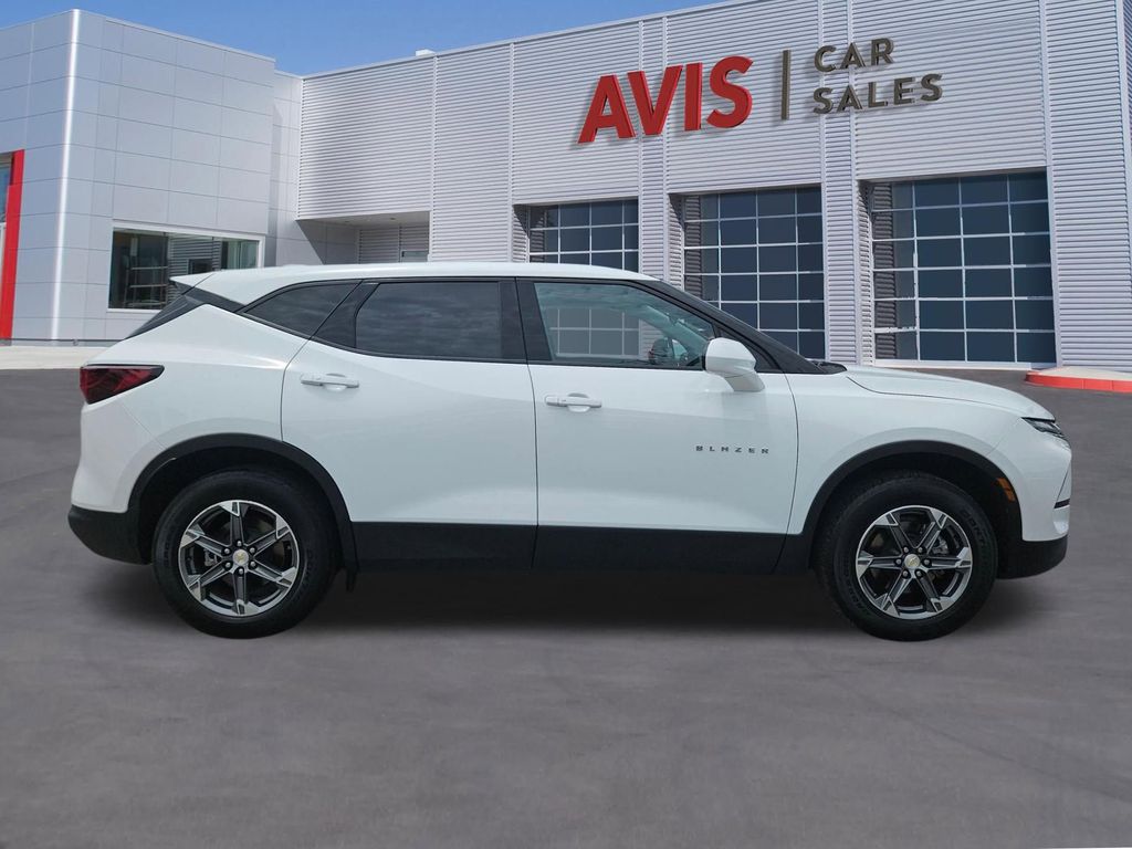 Thumbnail: 2025 Chevrolet Blazer - 7