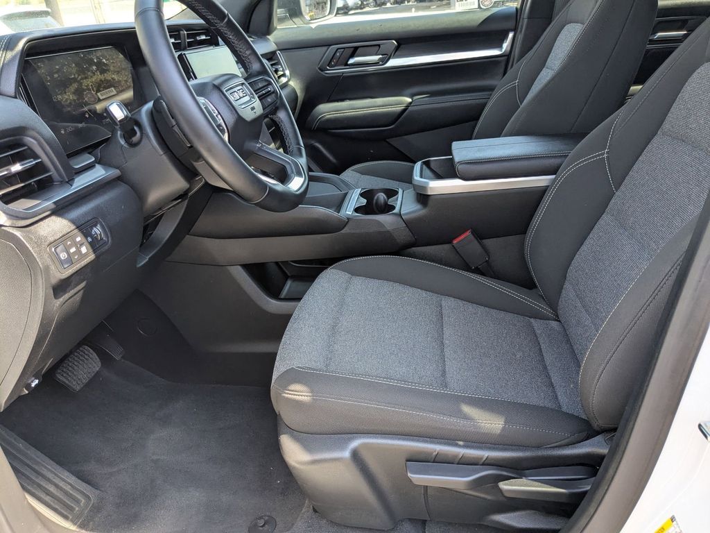 Thumbnail: 2025 GMC Terrain - 11