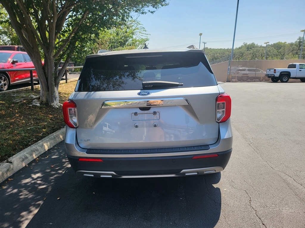 Thumbnail: 2023 Ford Explorer - 8