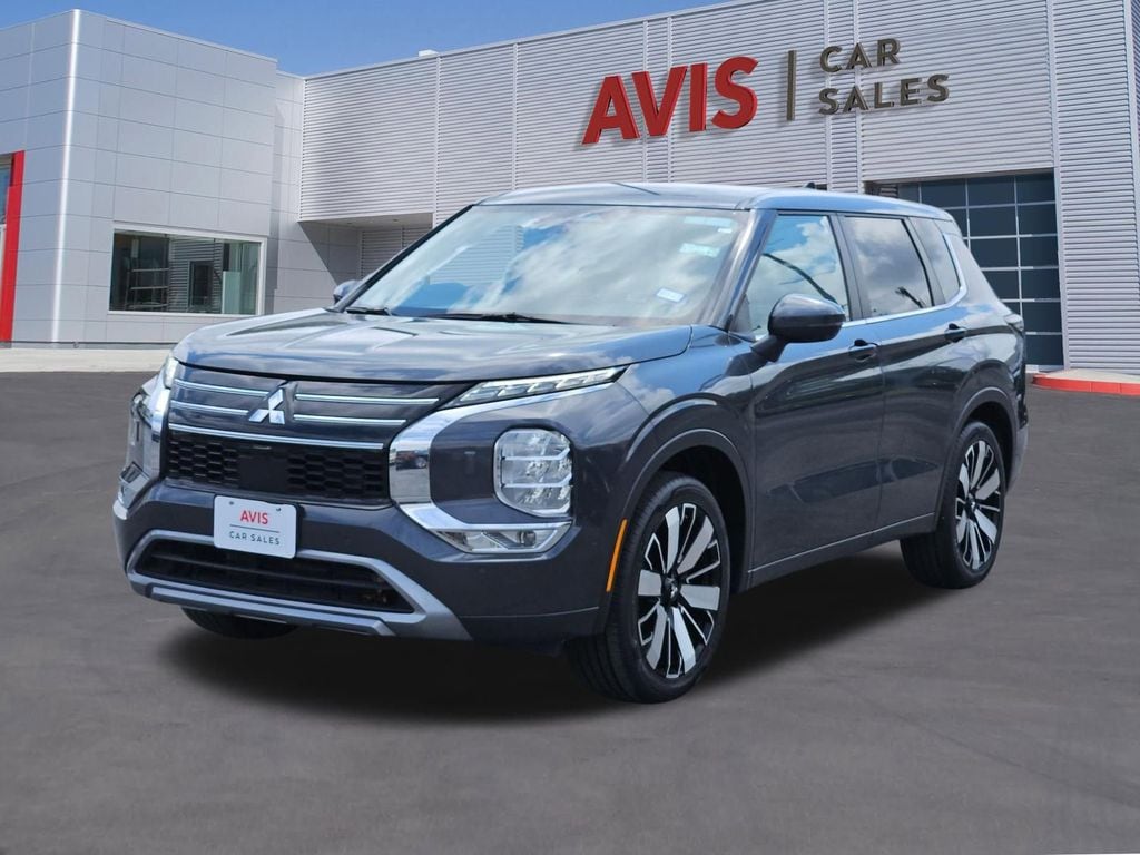 2025 Mitsubishi Outlander SE S-AWC's photo