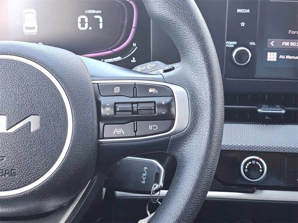 Thumbnail: 2023 Kia Sportage - 21