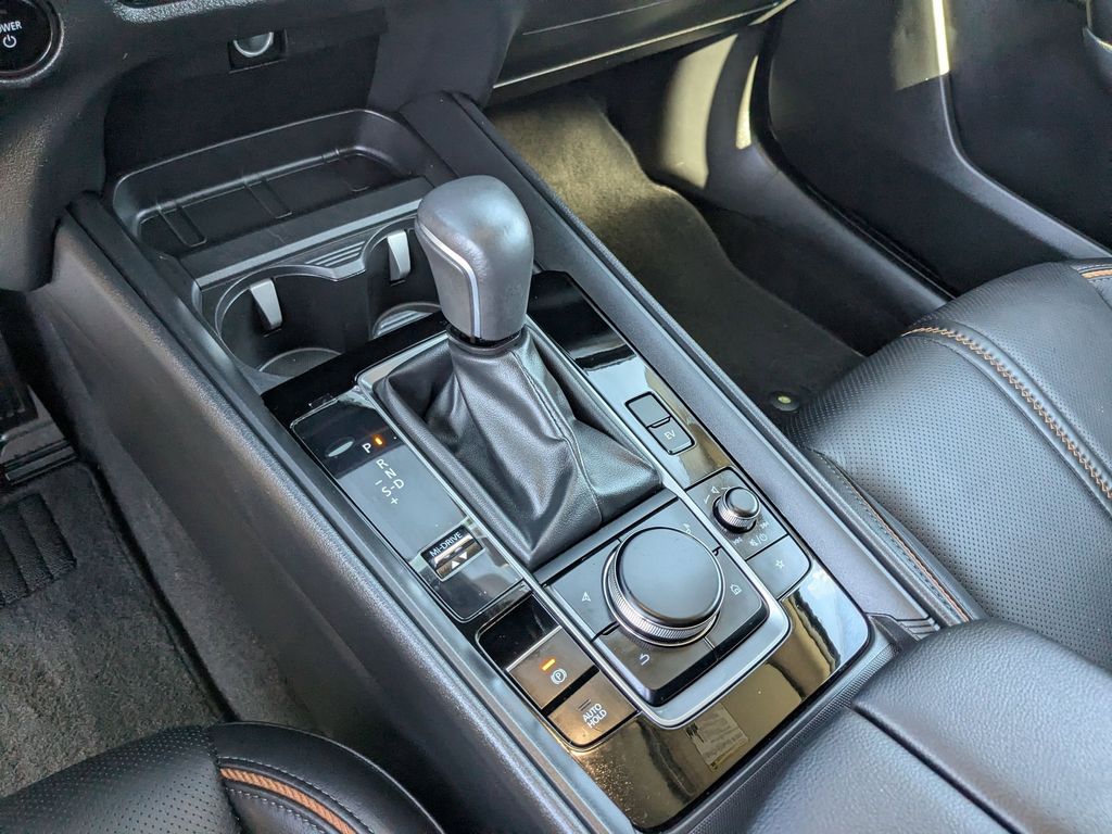 Thumbnail: 2025 Mazda CX-50 - 21