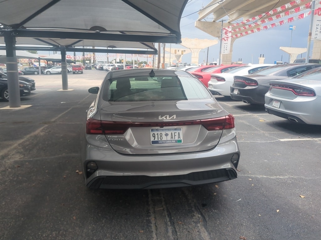 Thumbnail: 2024 Kia Forte - 6