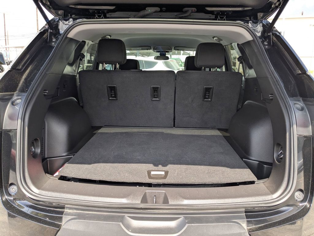 Thumbnail: 2025 Chevrolet Blazer - 28