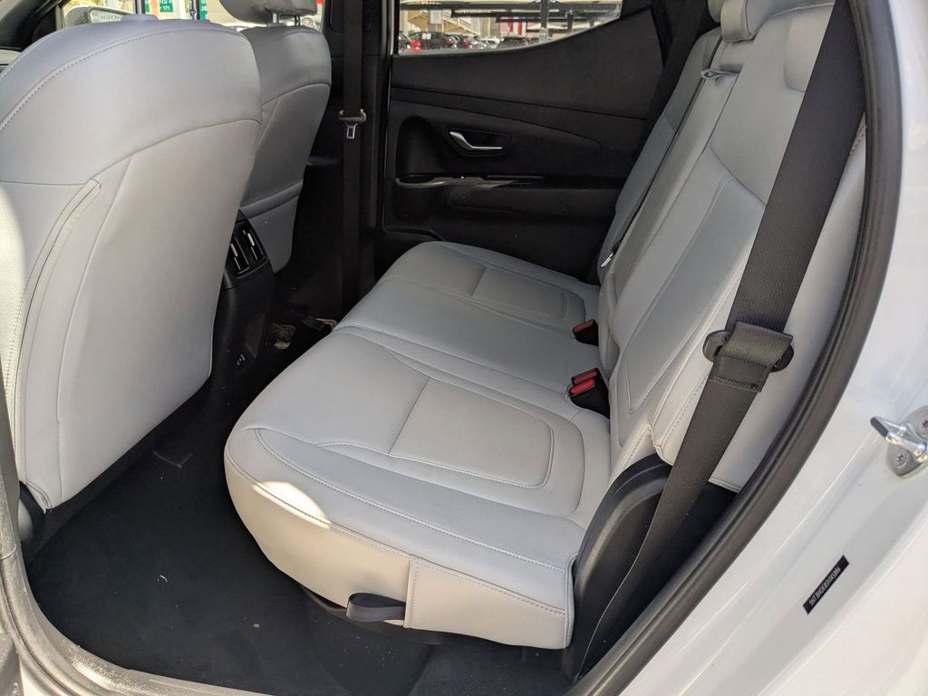 Thumbnail: 2025 Hyundai Santa Cruz - 25