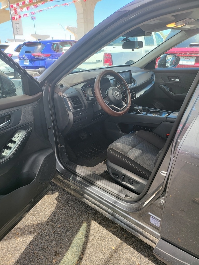 Thumbnail: 2023 Nissan Rogue - 4