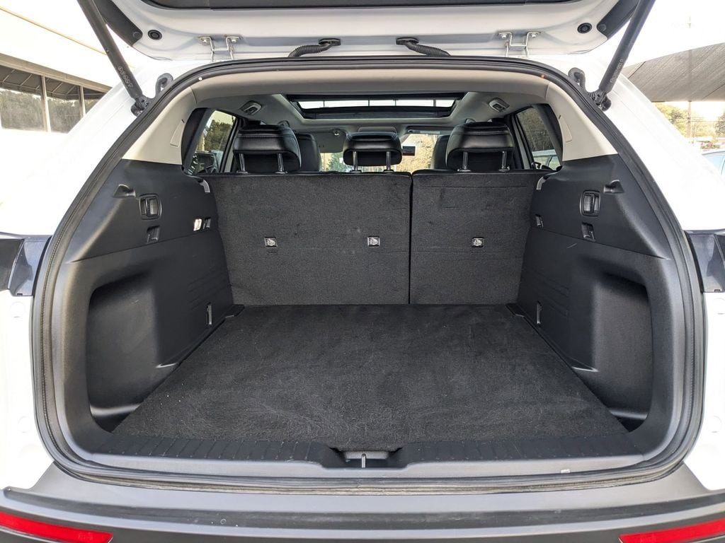 Thumbnail: 2025 Mazda CX-50 - 24