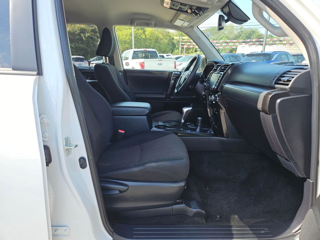 Thumbnail: 2024 Toyota 4Runner - 29