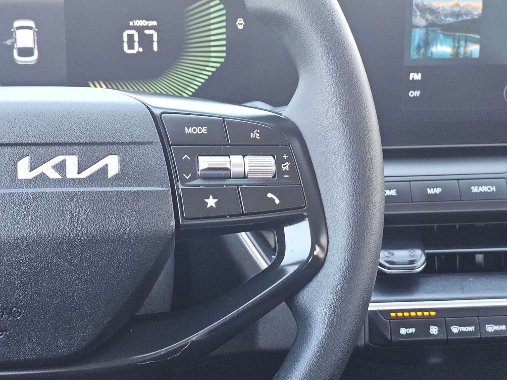 Thumbnail: 2025 Kia K4 - 25