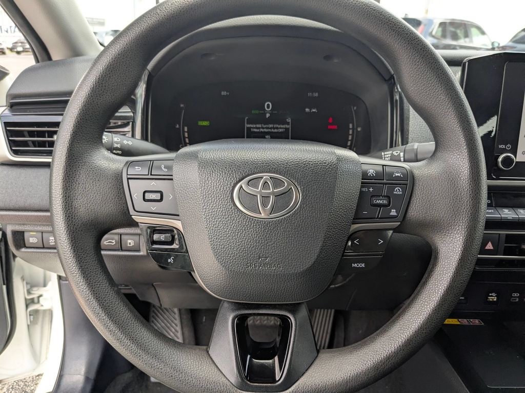 Thumbnail: 2025 Toyota Camry - 17