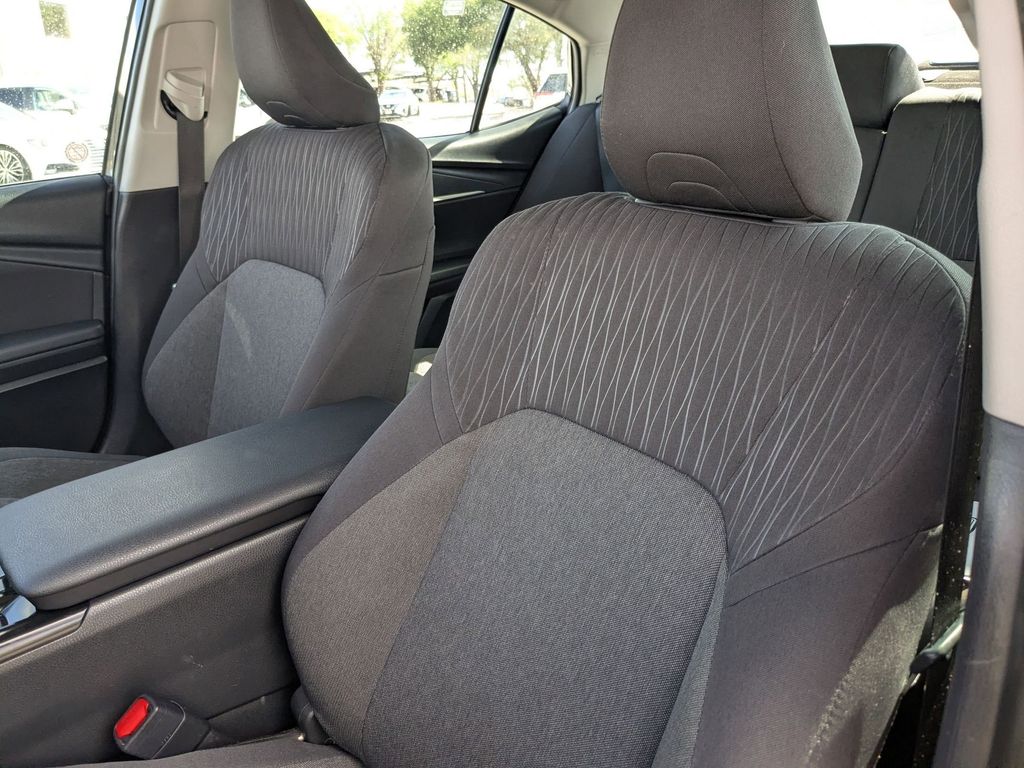 Thumbnail: 2025 Toyota Camry - 14