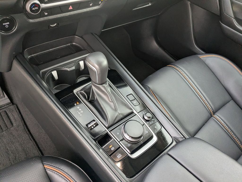 Thumbnail: 2025 Mazda CX-50 - 22