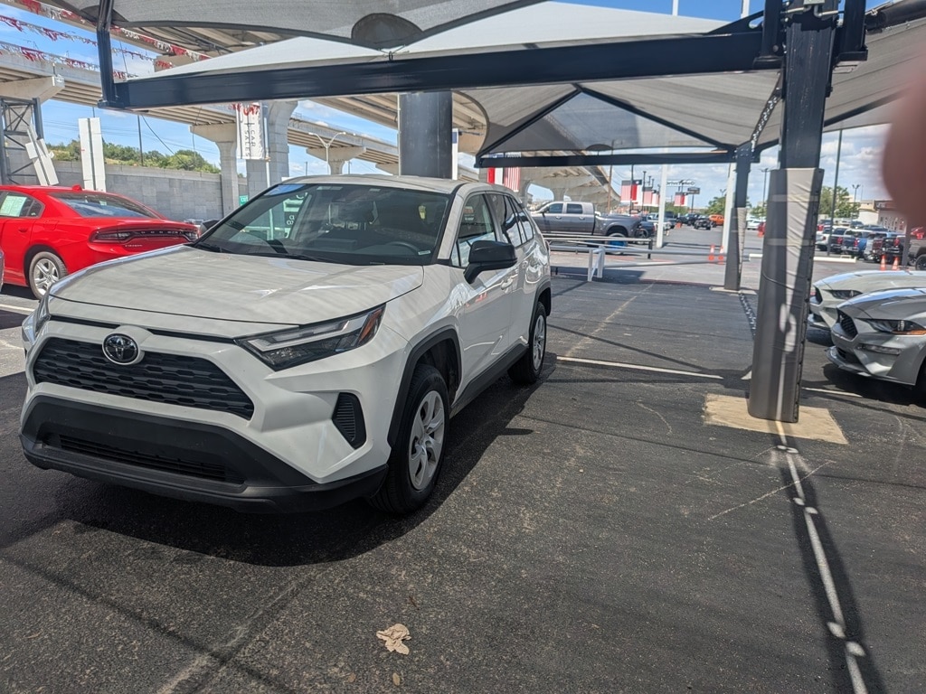 Thumbnail: 2024 Toyota RAV4 - 1