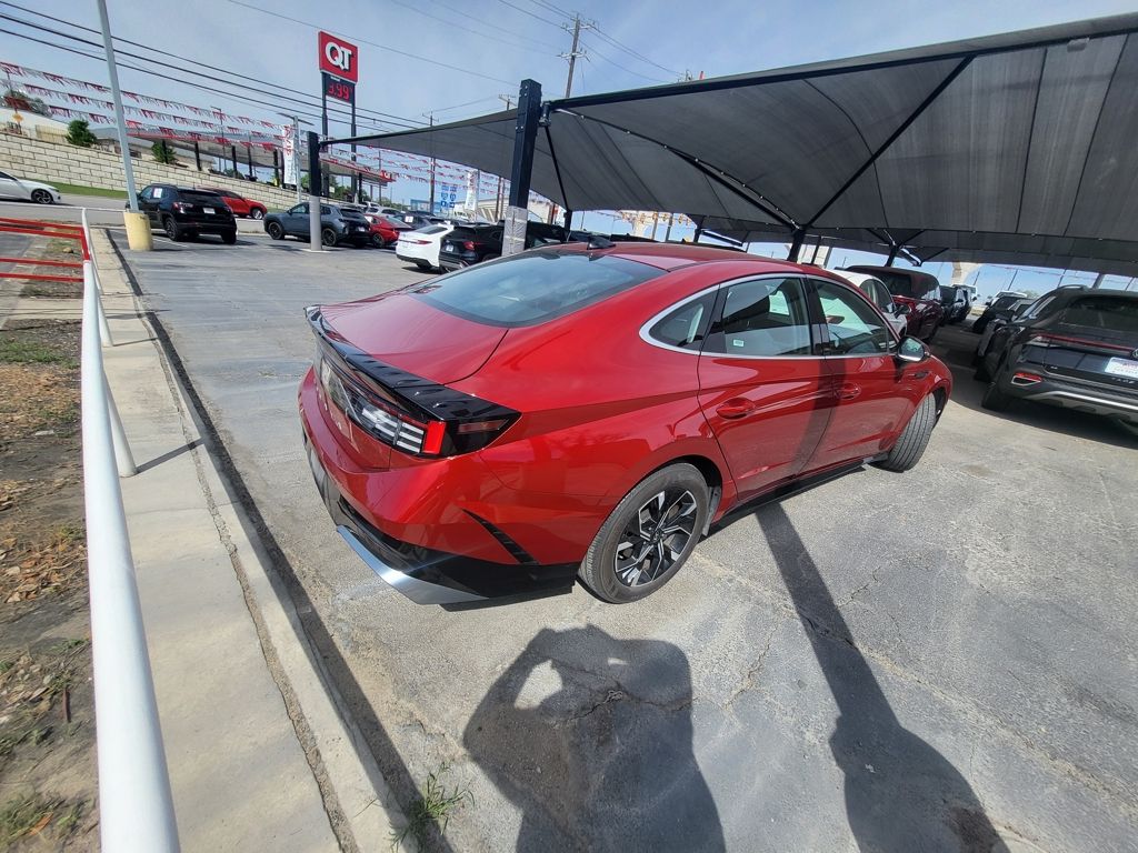 Thumbnail: 2025 Hyundai Sonata - 12