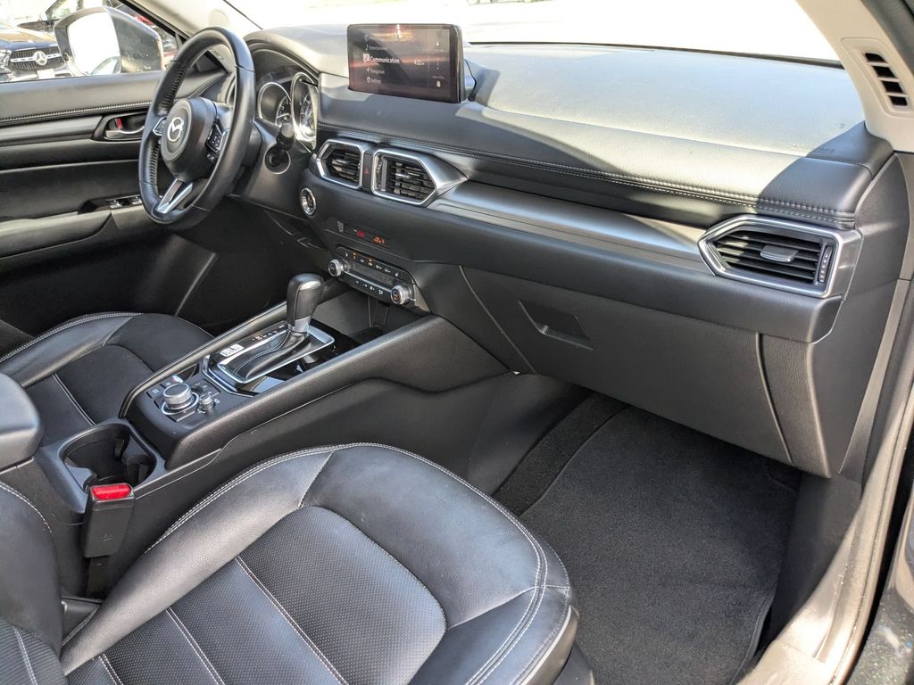 Thumbnail: 2025 Mazda CX-5 - 32