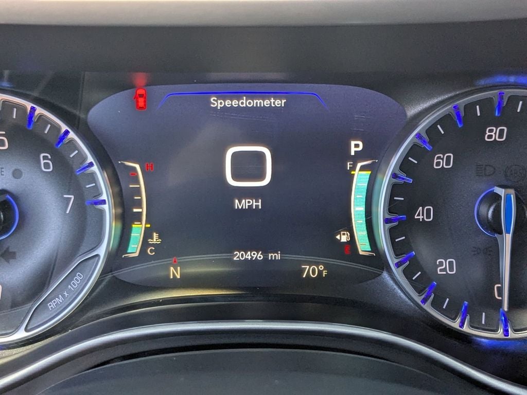 Thumbnail: 2025 Chrysler Pacifica - 18