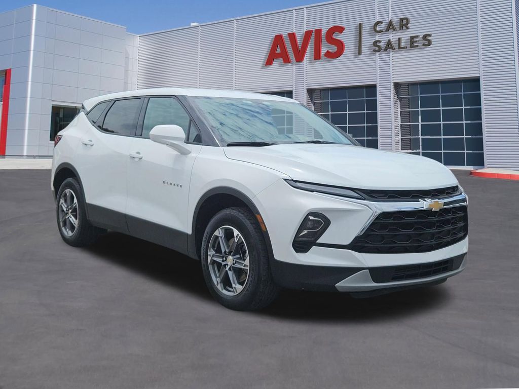 Thumbnail: 2025 Chevrolet Blazer - 9