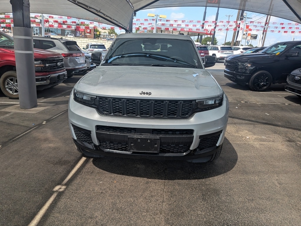 Thumbnail: 2024 Jeep Grand Cherokee L - 2